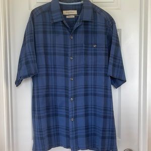Tommy Bahama Original Fit Blue Plaid Camp Shirt. Size Large